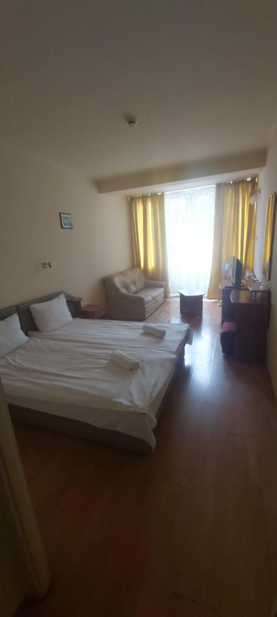 In Hotel Hajduszoboszlo Ngoại thất bức ảnh