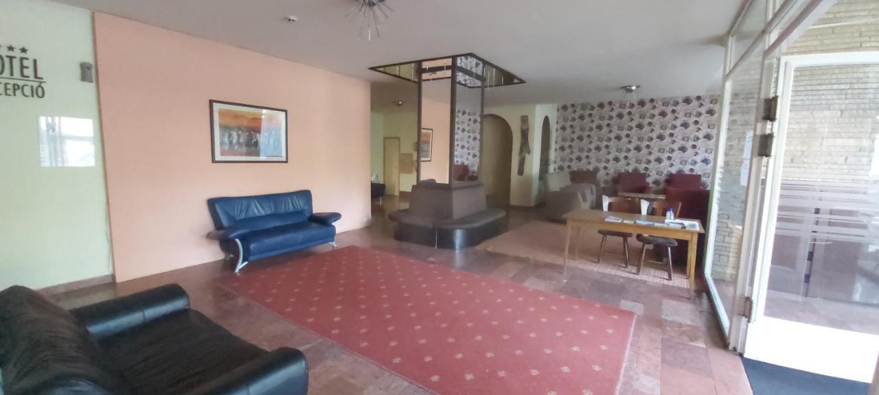 In Hotel Hajduszoboszlo Ngoại thất bức ảnh