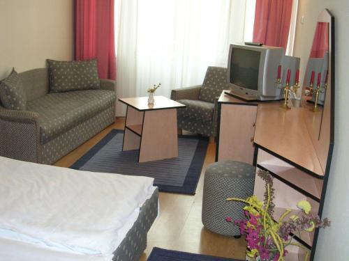 In Hotel Hajduszoboszlo Ngoại thất bức ảnh