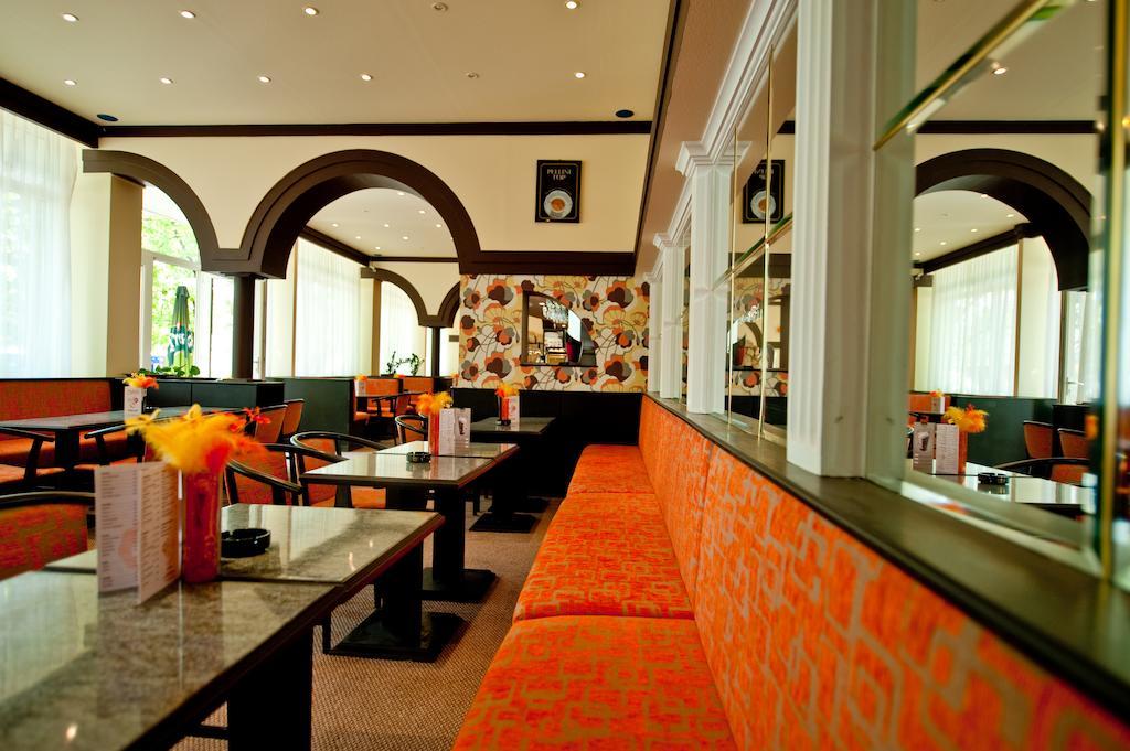 In Hotel Hajduszoboszlo Ngoại thất bức ảnh