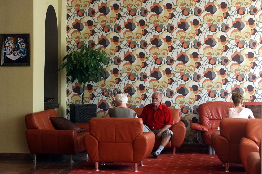 In Hotel Hajduszoboszlo Ngoại thất bức ảnh
